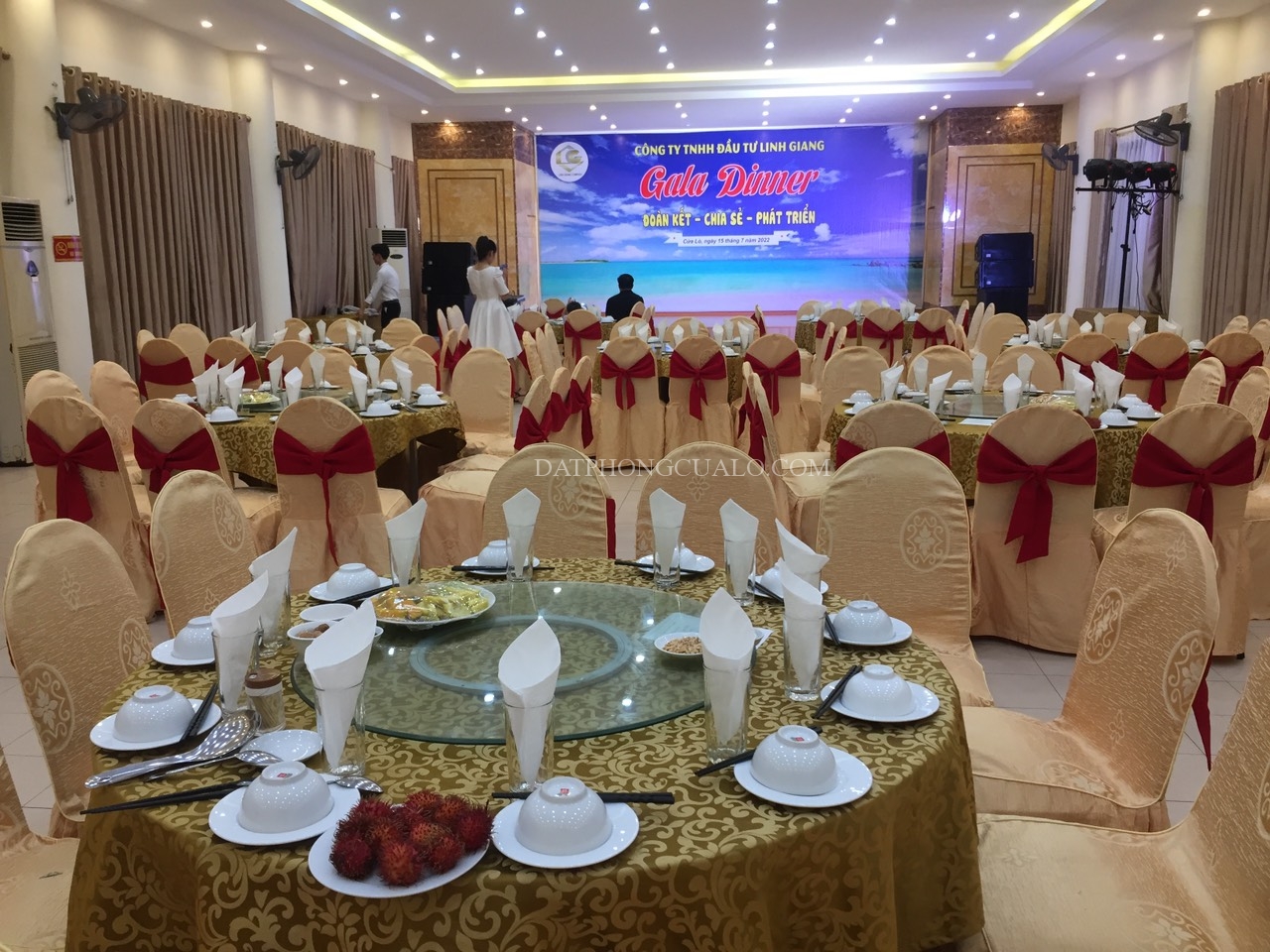 khach-san-sen-vang-cua-lo-nha-hang3