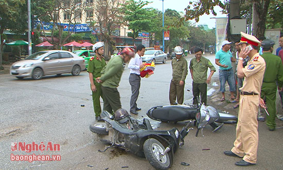 Người lái xe bán tải gây TNGT rồi bỏ chạy là sinh viên Lào